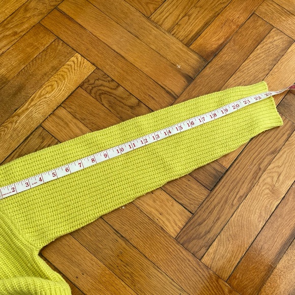 Re/done cozy wool Green Lime sweater - Size Small - Picture 8 of 8